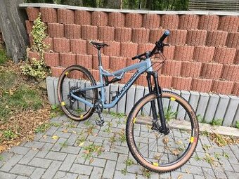 Celoodpružené kolo Rockrider AM 100s