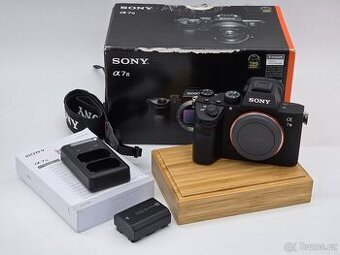 Sony A7 III TOP STAV