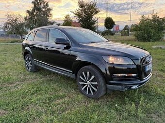 Audi Q7 - 1