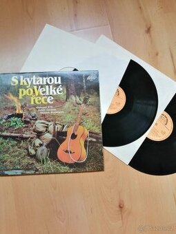 LP deska S kytarou po velké řece ( dvoj LP )