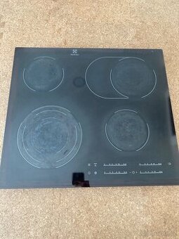 Sklokeramická deska Elektrolux