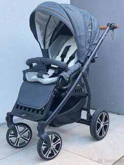 Kočárek Gesslein F4 Air+ v plné výbavě.