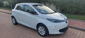 Renault Zoe plně elektrické auto 25 000km