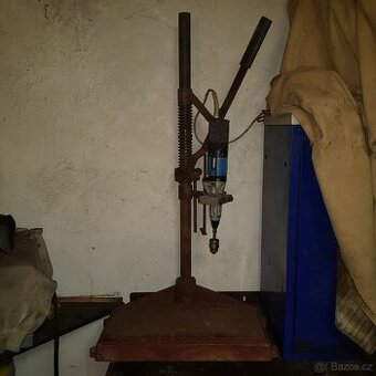 Stojanová vrtačka Narex - zpětný chod