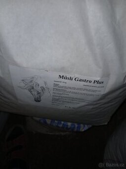 Granulované seno, müsli pro vředaře