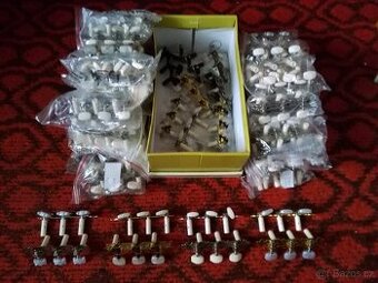 Predam lacno mechaniky na klasicke gitary.