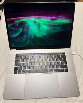 Prodám MacBook 15-inch, 2018
