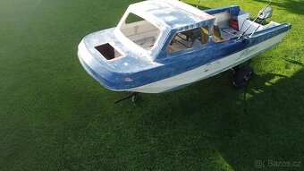 Rybářská loď Dori