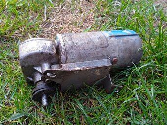 Motorek stěrače Škoda 1000MB
