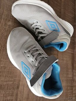 Dětské tenisky velikost.35