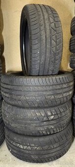 Zimní pneu 245/45 R19