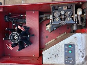 Podavač drátu EWM čtyřkladkový, pro vodní chlazení