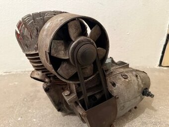 Motor čz 250/485 Egypťan železný kůň