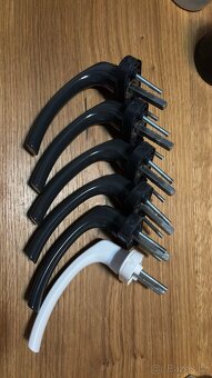 Vekra Kliky na okna - Antracit a bílá