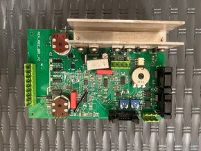 Prodám řídící desku do svářečky