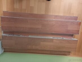 Dýhovaná plovoucí podlaha