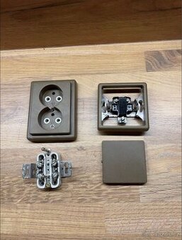 Zásuvky a vypínače