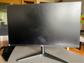Tři monitory na prodej (AOC, Samsung)