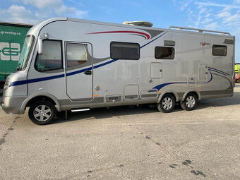 Mercedes-Frankia 8400
