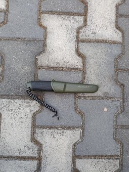 NŮŽ SMITH & WESSON SWAT