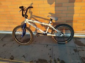 BMX značky GT