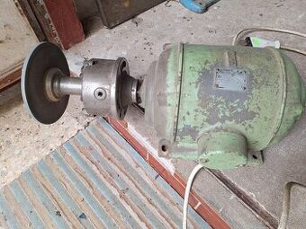 Elektromotor ČKD d25k-8nc