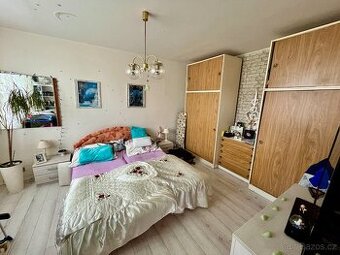 PRODEJ BYTU 2+1 S KOMOROU a lodžií.