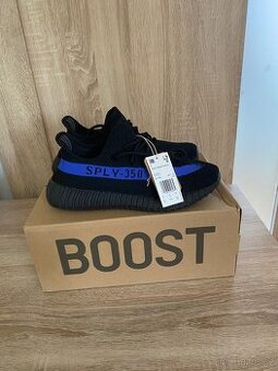 Yeezy 350 v2 Dazzling Blue