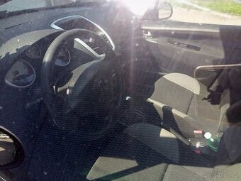 207 1.4 16v 2008 rok