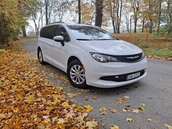 2021 Chrysler Pacifica Rodinné auto