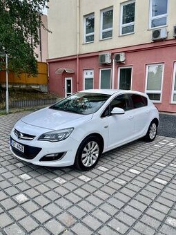 Opel Astra 2.0cdti/121kw, Cosmo, pěkný vůz