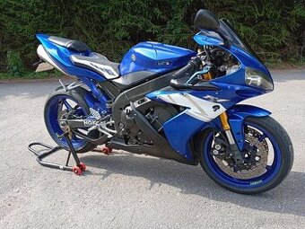 Yamaha R1 2006