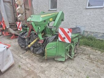 Čelní disková sekačka John Deere 131
