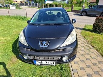 Peugeot 207 1.4i 54kw rok 2009