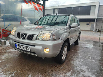 Nissan X-Trail 2,2 dCi 100kW 4x4 rok 2005