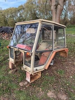 Prodám kabinu zetor 6911