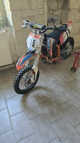 Ktm sx 50 2015 na velkých kolech