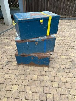 Plechová bedna na nářadí