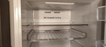 Lednice Samsung - tichá a objemná, stáří pouze jeden rok.