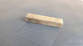 B244_ Brousek, střední zrnitost