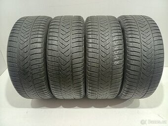 Zimní pneu 245/45/18 Pirelli