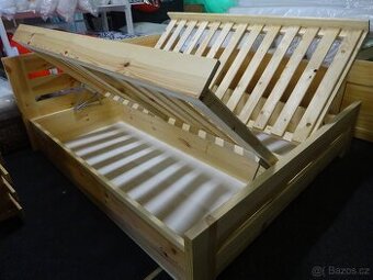 Manželská postel s uložným prostorem