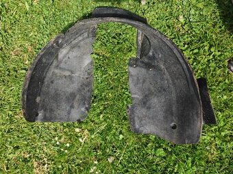 Fiat Punto 2(5-ti dveř.) - levý originál podběh