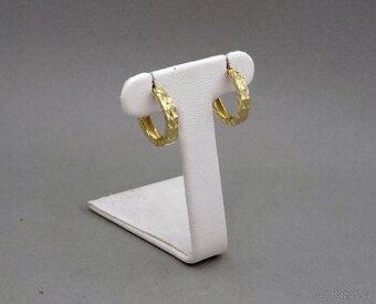 Malé zdobené kroužky