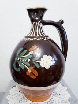 Keramický džbánek
