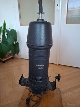 zvětšovací přístroj zn. Magnifax Meopta