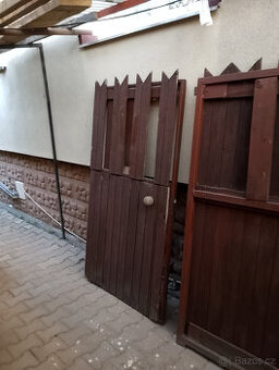 Prodám velice levne dvoukřídlí vrata