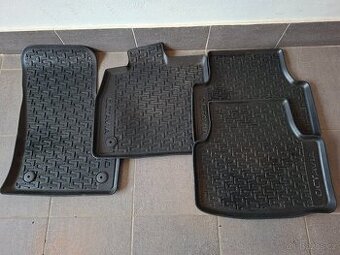 Gumové koberce Škoda Octavia IV