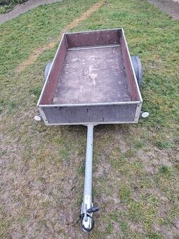 přívěsný vozík za auto