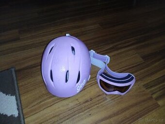 Dívčí lyžařská helma